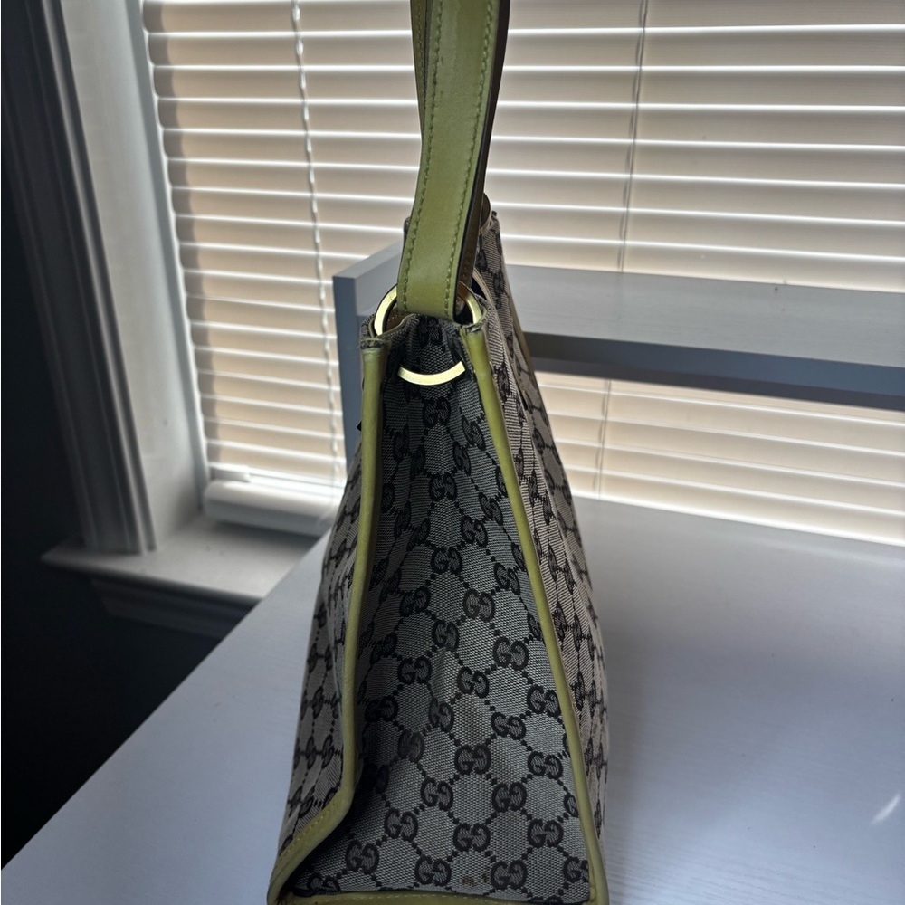 GUCCI GG Canvas Shoulder Bag Beige Yellow - Picture 5 of 12